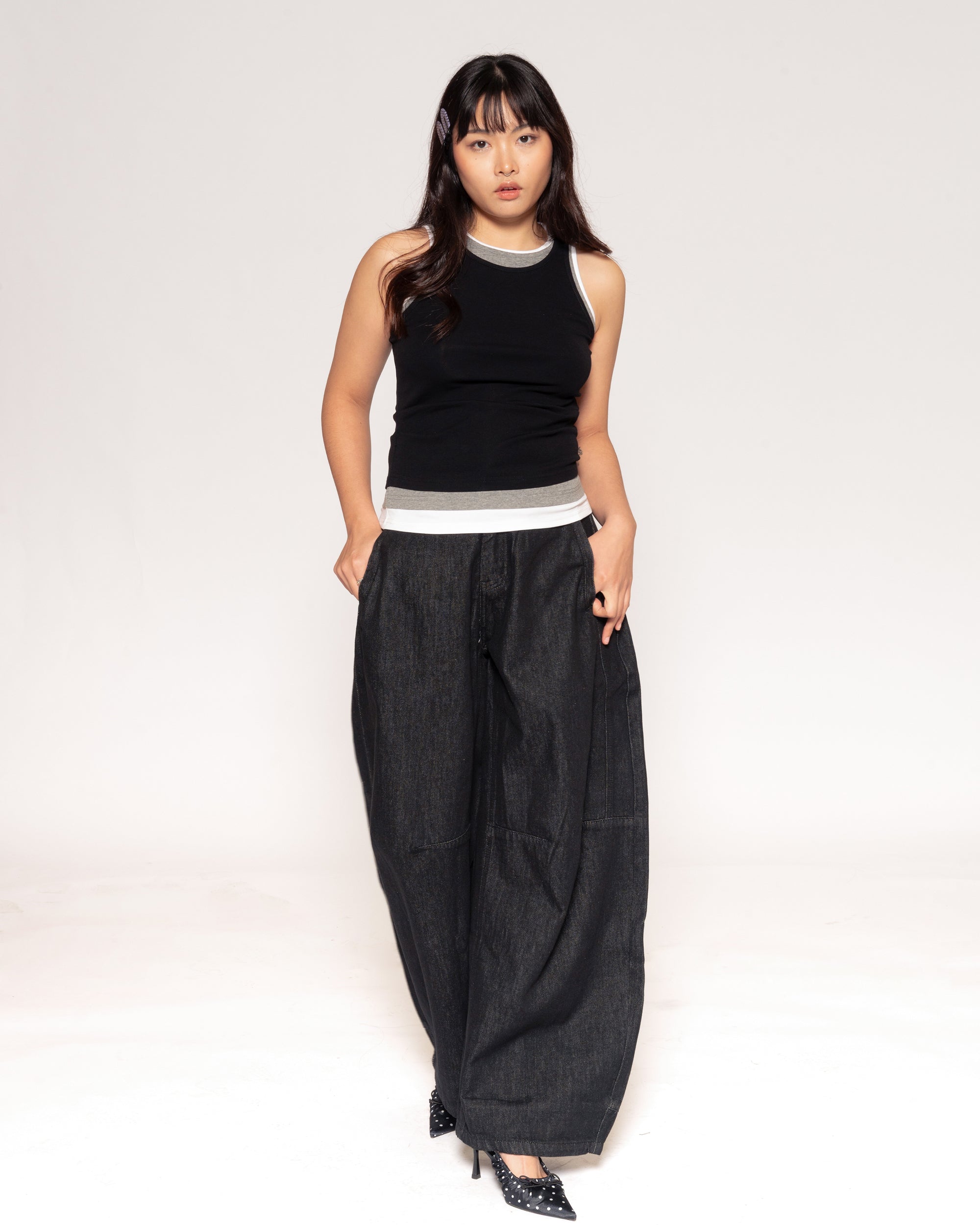 Curveball Barrel Jeans